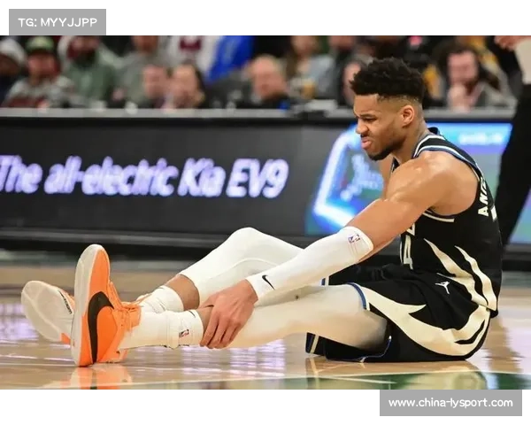 字母哥因食物中毒缺席训练，G2出战存疑