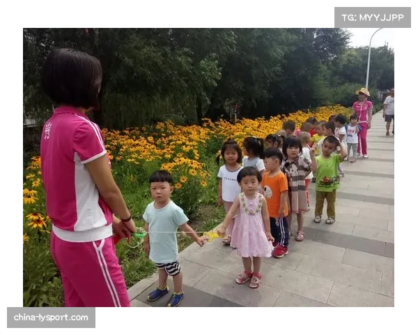 伊斯瑞尔·阿迪萨亚:前中量级冠军四连败后的心理状态与未来选择 伊斯瑞尔·阿迪萨亚:前中量级冠军四连败后的心理状态与未来选择